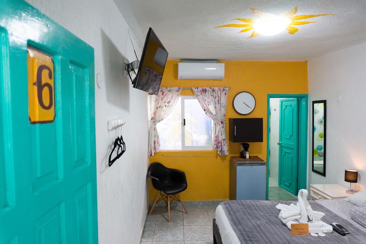 Posada Paso Del Sol Isla Mujeres Eksteriør billede